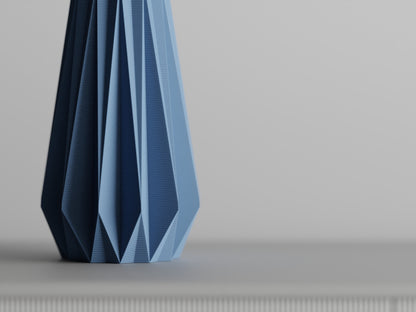 Origami inspired vase - Fold series